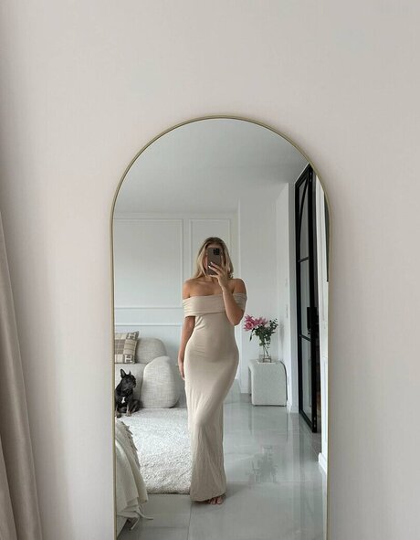 Emilia wue onlyfans creator