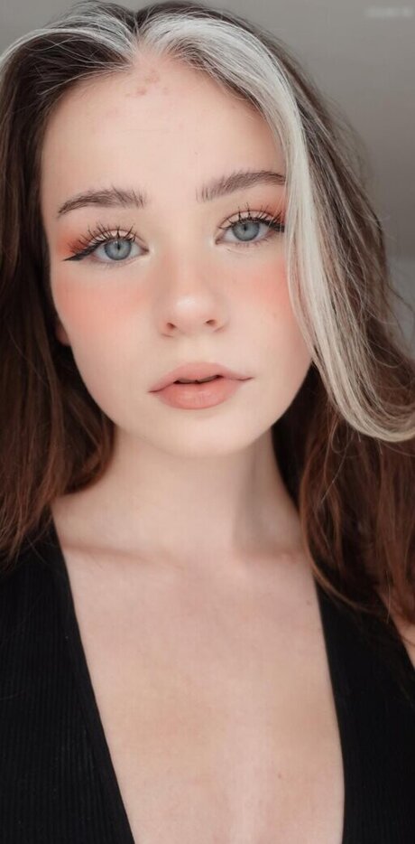 nadinebreaty onlyfans naked leaks