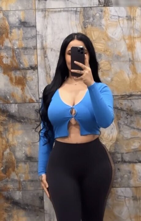 Melek Azad onlyfans naked pics