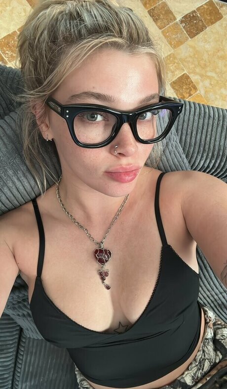 Lola Visage only fans nude leaks