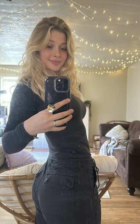 Lola Visage leak onlyfans nude