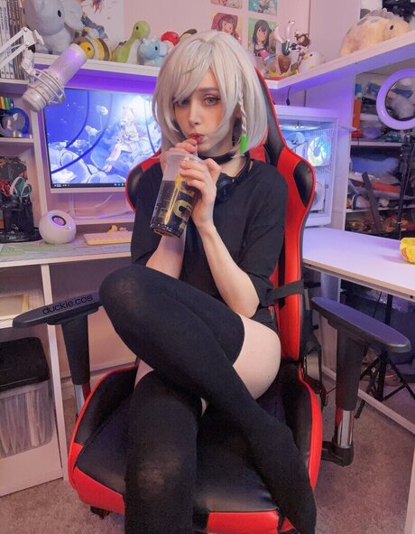 Duckie Cos onlyfans full