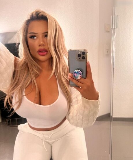 Nilufarsra onlyfans leaks nudes