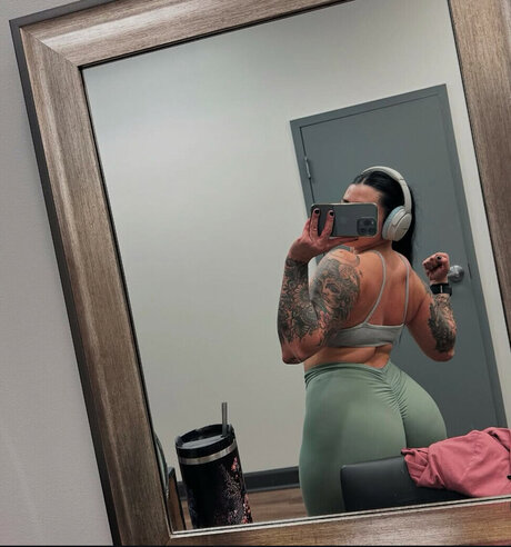 Hopemfnoe onlyfans nude photos