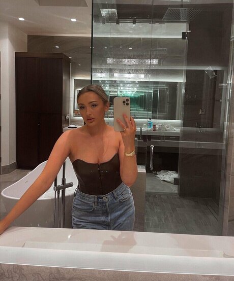 Kiera Bridget leaked onlyfans nude