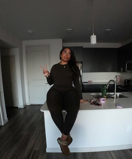 Themillieelise tits onlyfans