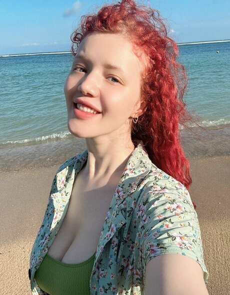 Lada Lyumos onlyfans leaked pictures