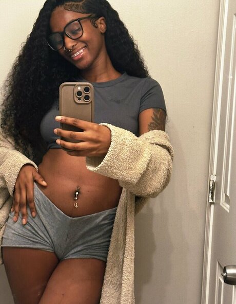 lauryntierre onlyfans lesk