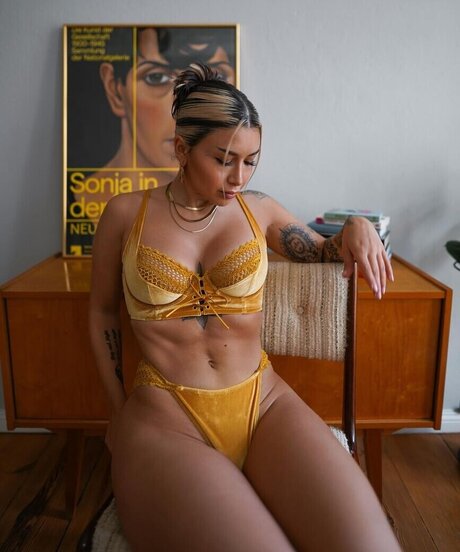 Salome Sylvana onlyfans model images