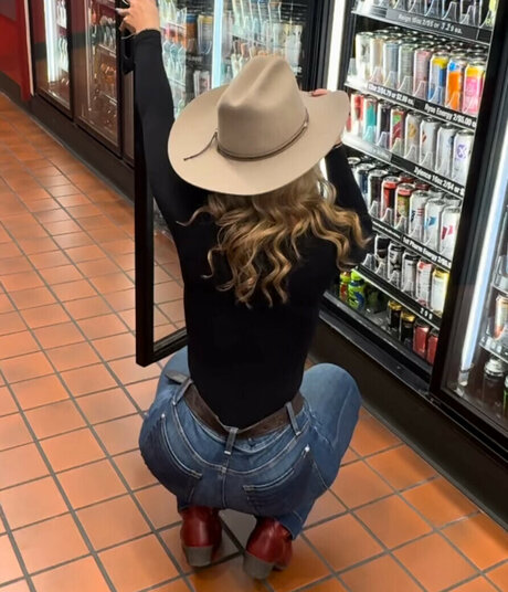 Jordan Blue Profile pic