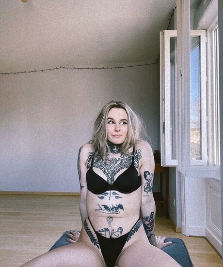 divinement bon onlyfans nude photos