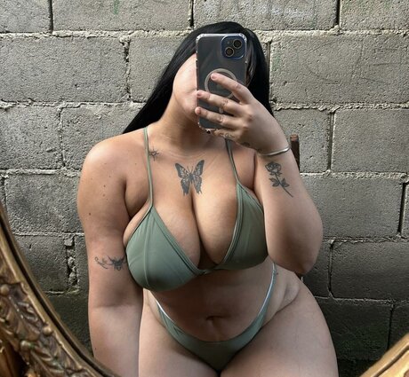 Elizabeth Nazariego leaked onlyfans sextape