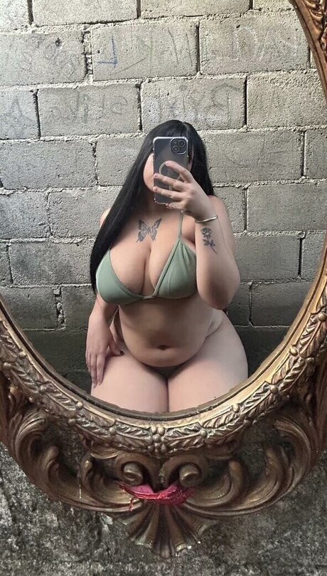 Elizabeth Nazariego onlyfans porn