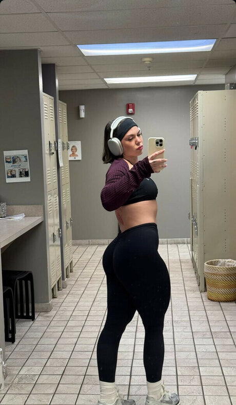 nicolecarluccii onlyfans keak