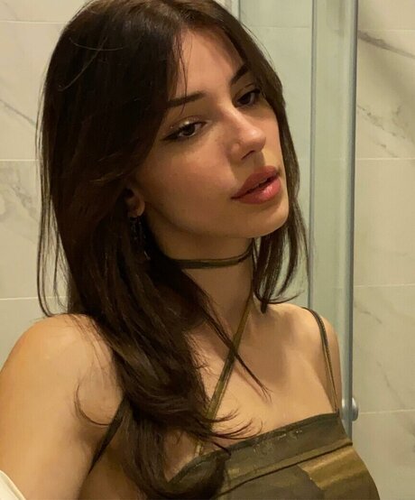 ebrarkrbkn onlyfans nude content