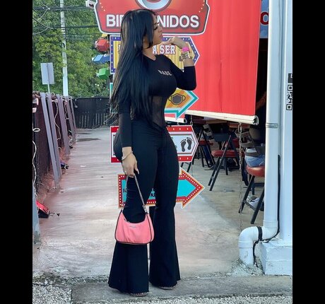 Yinett Baez onlyfans leaked naked