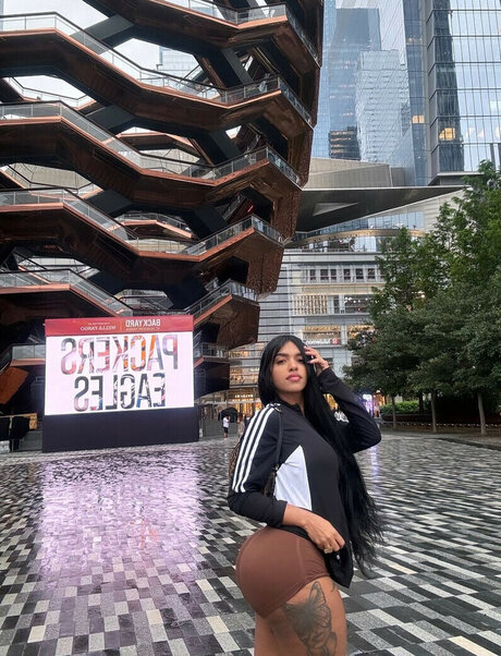 Yinett Baez leaked onlyfans.