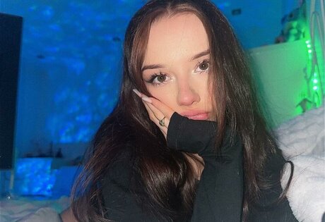 Mela Pustelnik onlyfans nude