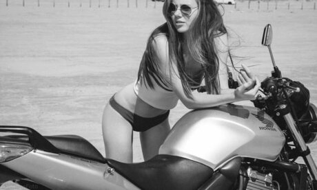 Affe auf Bike en onlyfans