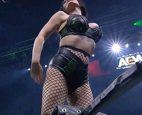 Saraya Jade Bevis onlyfans leaj