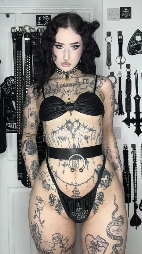 chl0lunaa onlyfans pics nude