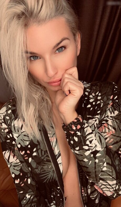 clarafoxxx joi onlyfans