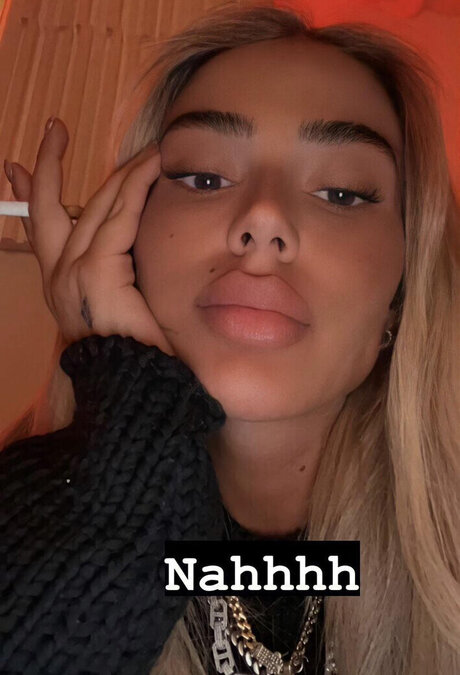 Loredana Zefi onlyfans sex leaks