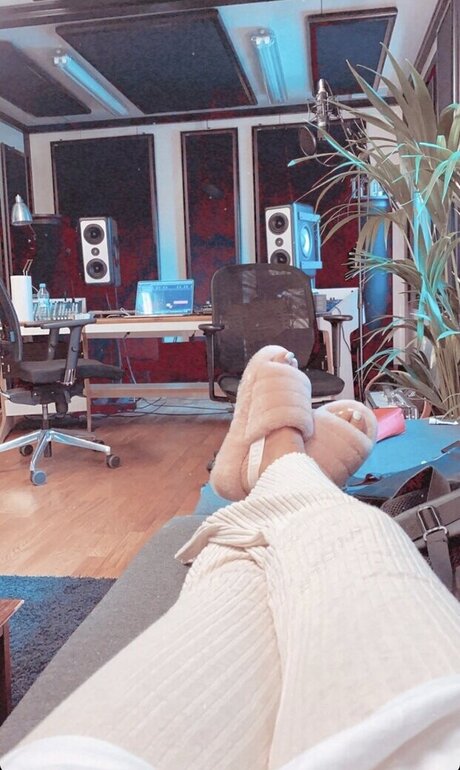 Loredana Zefi onlyfans leaked tits