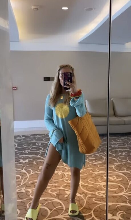 Loredana Zefi nudes onlyfans leaked