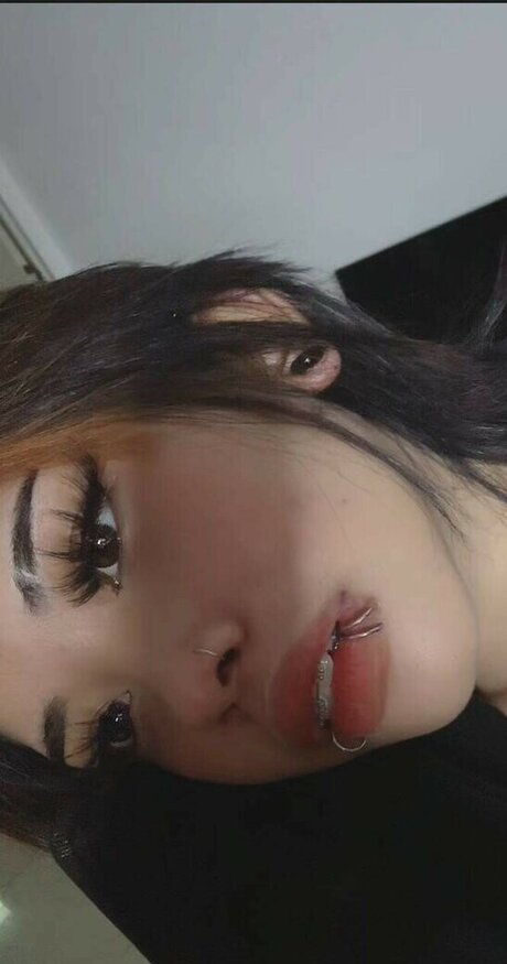 zems3lling onlyfans boobs