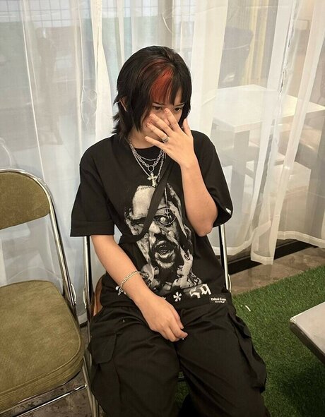 zems3lling onlyfans naked