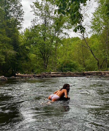 Hitchhikercourtney onlyfans pictures