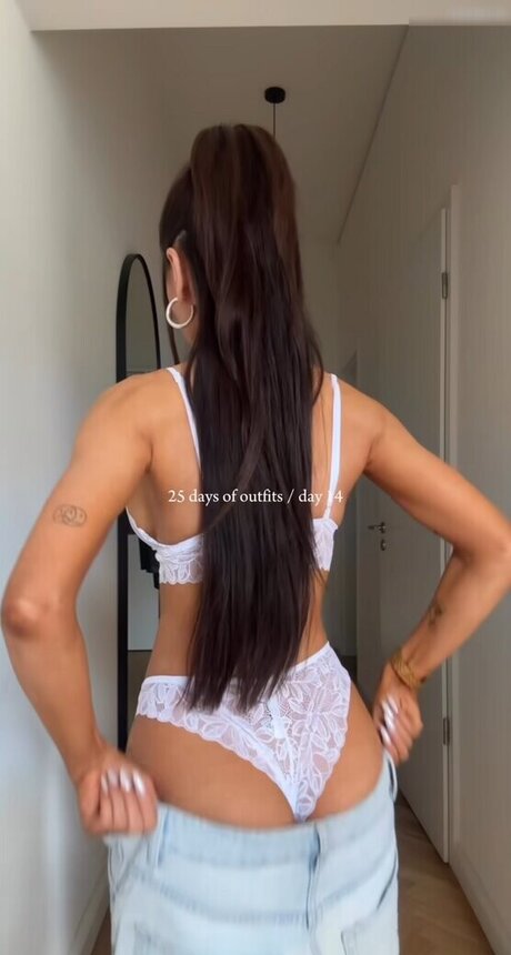 Merve zkan onlyfans leams