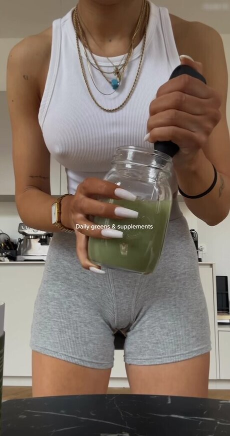 Merve zkan onlyfans porn leaked