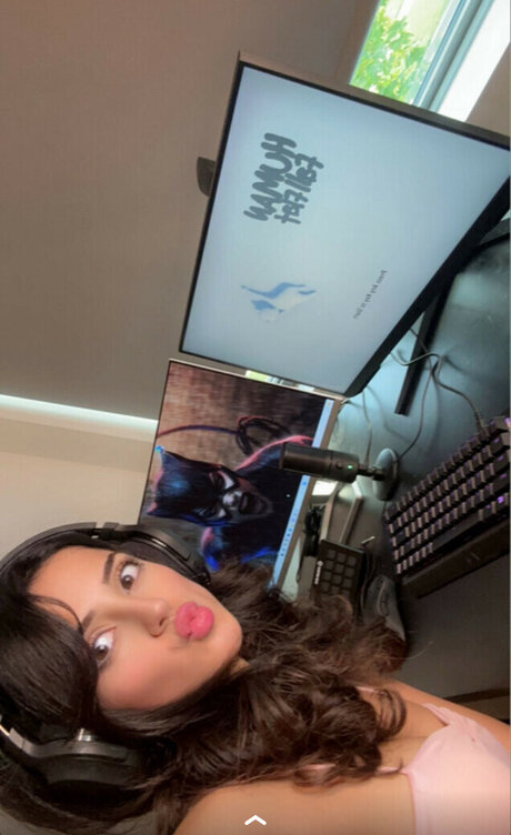 Melody Oz onlyfans leaked dirtyship