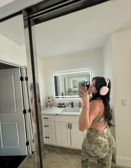 Jackie Figueroa nudes only fans