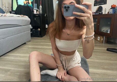 Elenafee onlyfans naked
