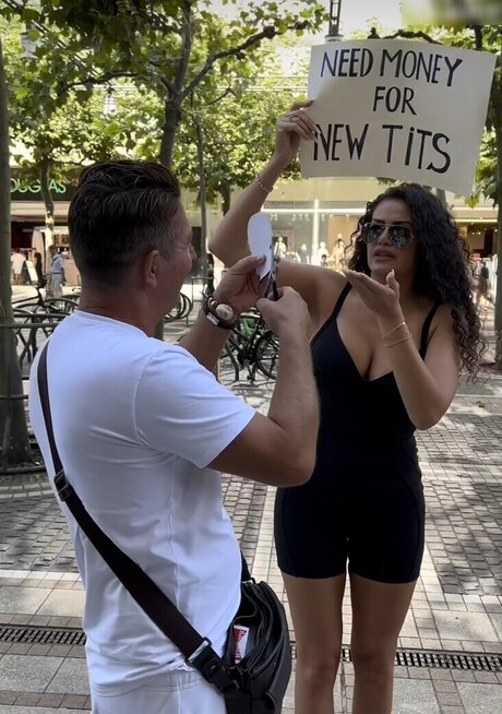 Roaya Soraya naked onlyfans pics