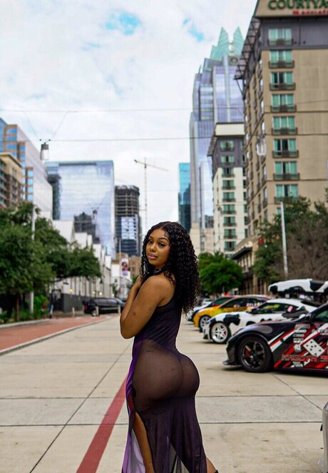 AlmondXMilk onlyfans posts