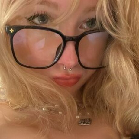 prettyemprinces naked onlyfans leaked