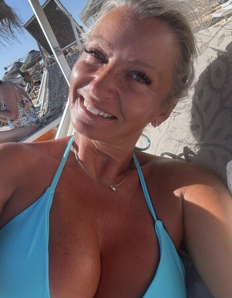 Mariamaria babes pics onlyfans