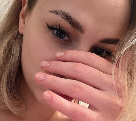 GloriaMatvien joi onlyfans