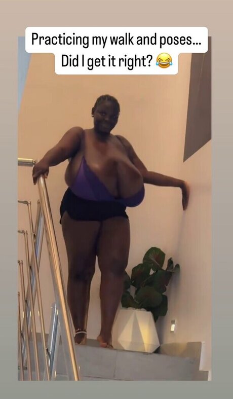 Busty Vivian onlyfans porn leaked