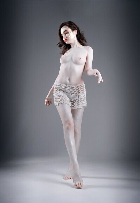 Kamilla Manina onlyfans nude