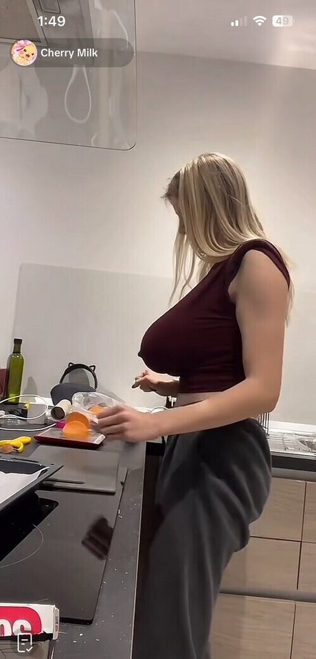 evelinxrose onlyfans content