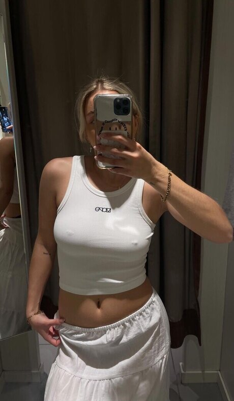 Lea Breuer sexy onlyfans