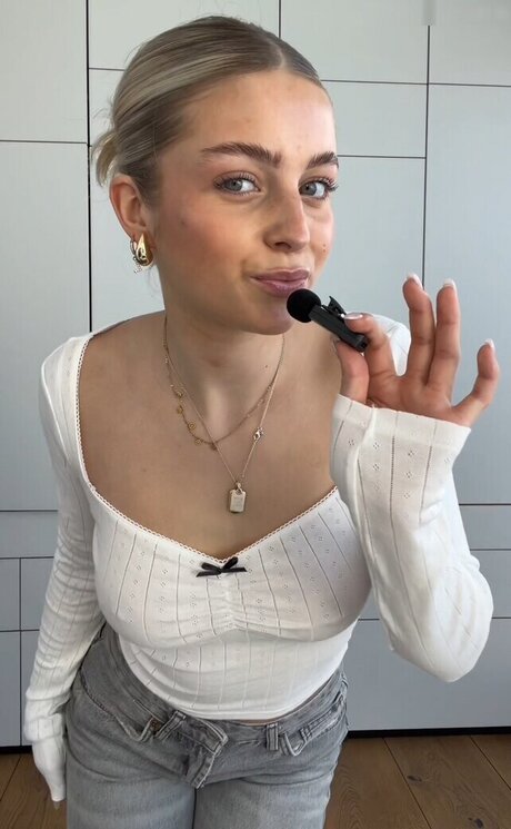 Lea Breuer onlyfans leaks nudes