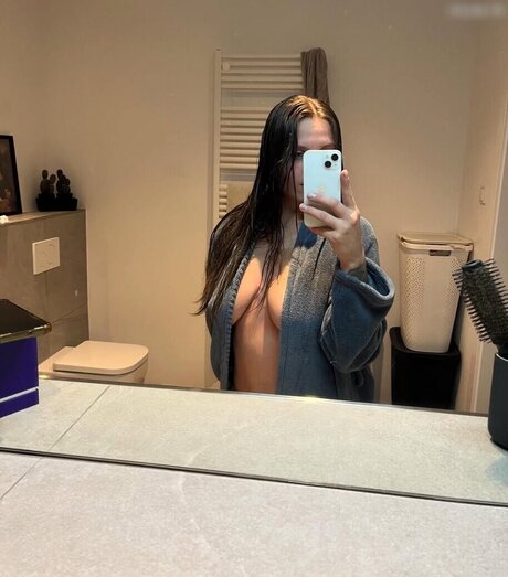 Steffania Morello onlyfans leams