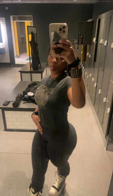 goldenbihxo onlyfans leaks