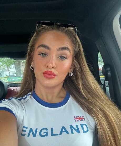 danielleelou onlyfans naked pics